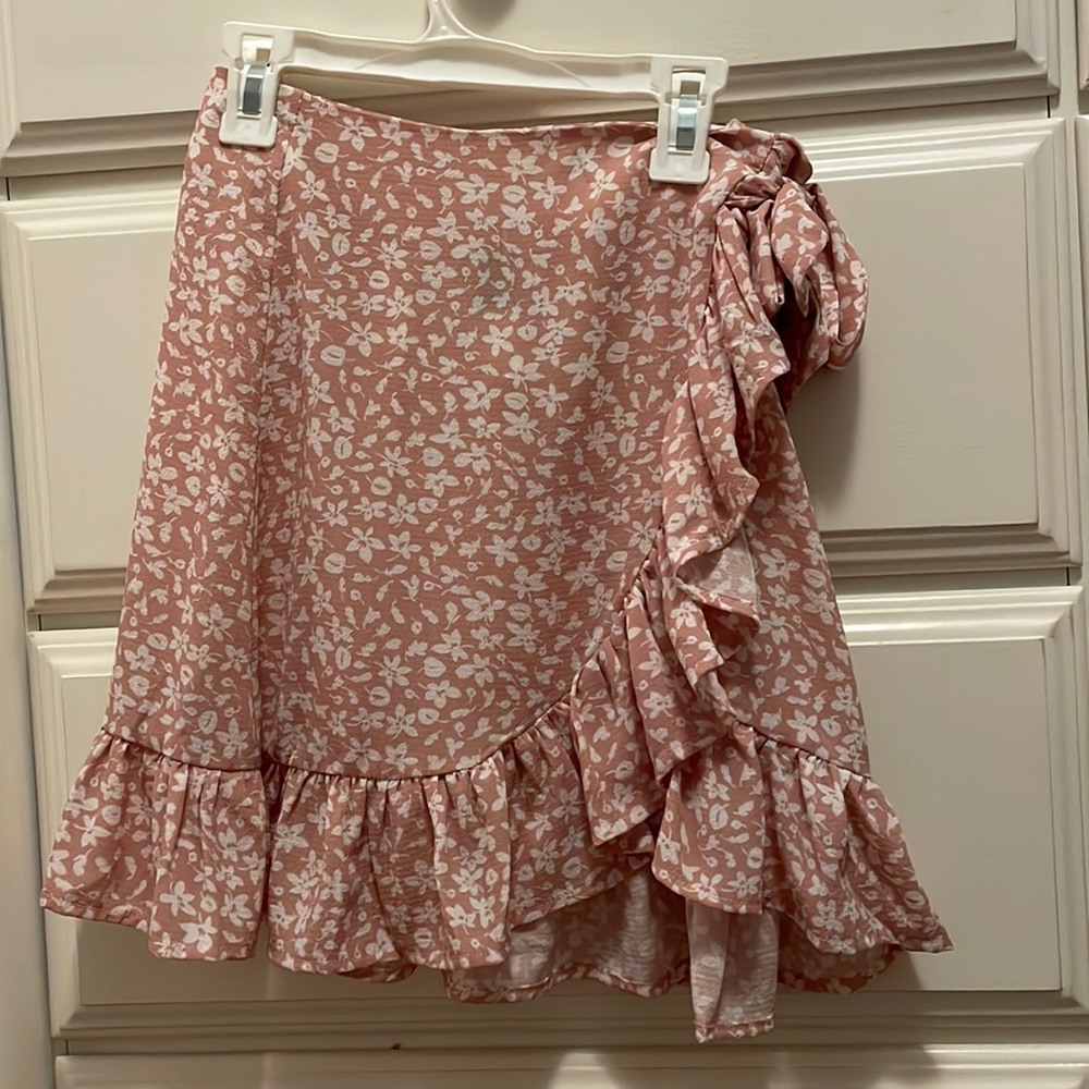 floral pink mid/mini skirt